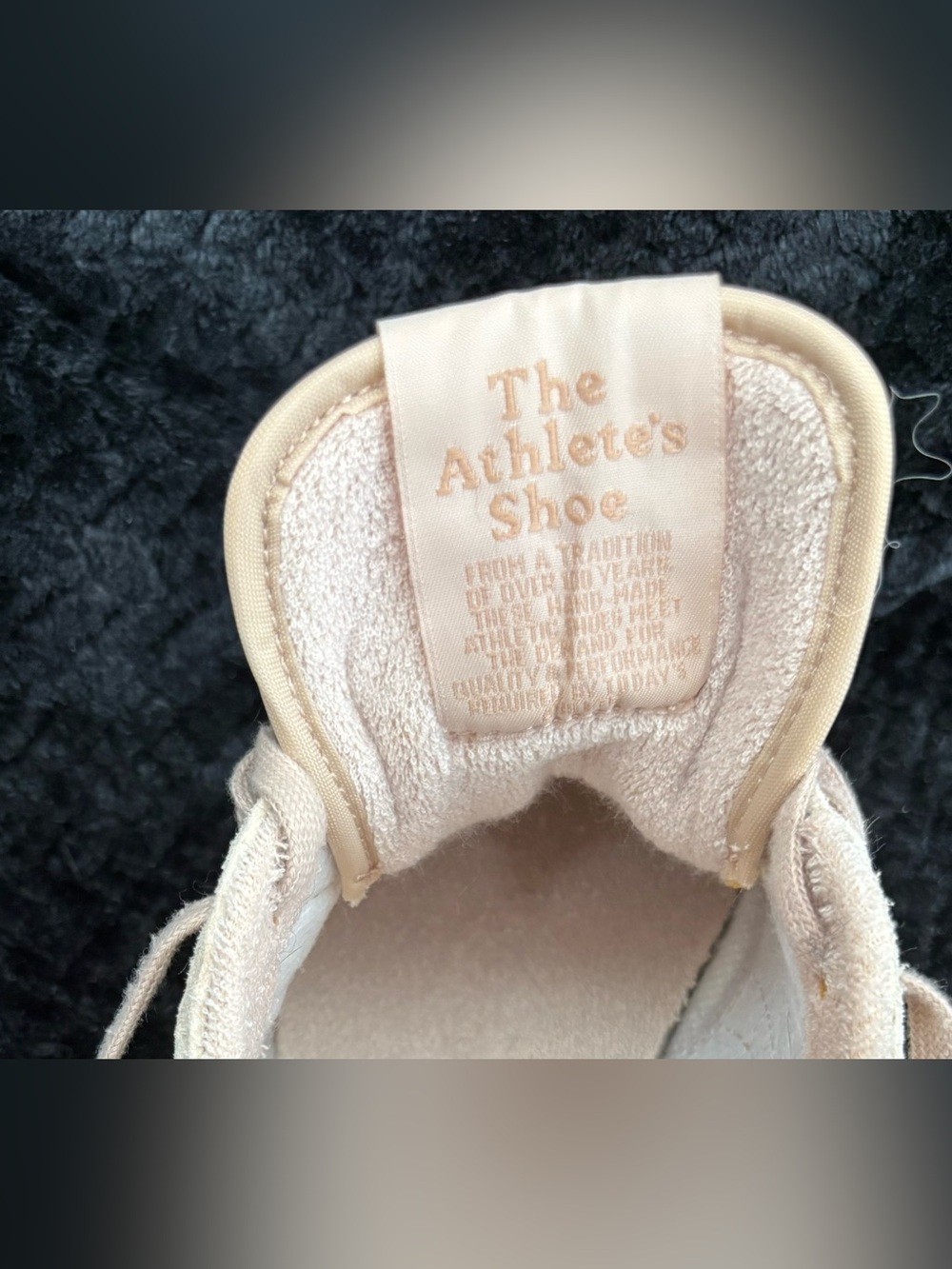 Reebok Women's Low-Top Sneakers in Blush Tan - Picture 9 of 9